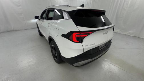 Snow White Pearl 2026 Kia Sportage Hybrid EX