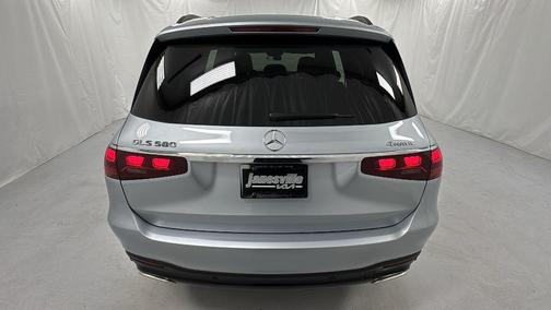 2024 Mercedes-Benz GLS 580 4MATIC