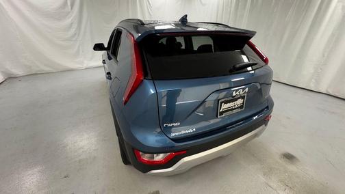 Mineral Blue 2026 Kia Niro EX