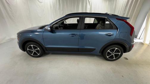 Mineral Blue 2026 Kia Niro EX