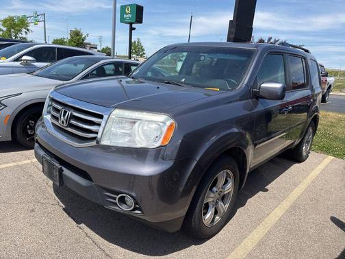 Silver 2014 Honda Pilot EX-L