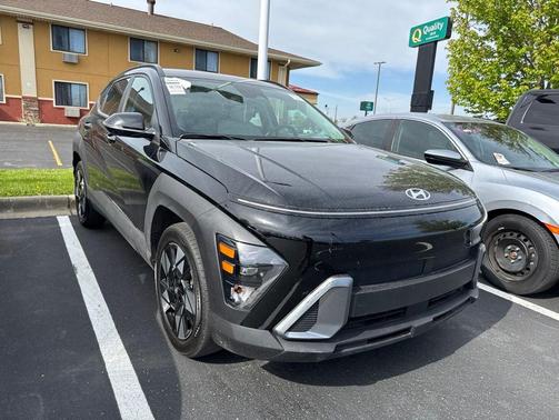 Abyss Black Pearl 2025 Hyundai KONA SEL