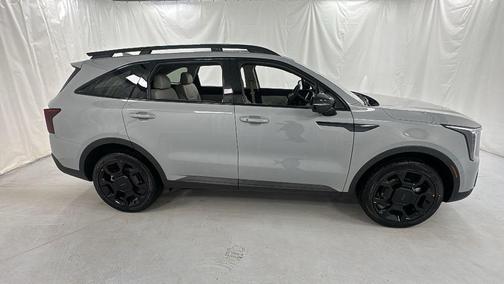 Wolf Gray 2026 Kia Sorento SX