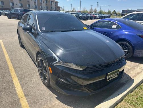Ebony Black 2022 Kia K5 GT-Line