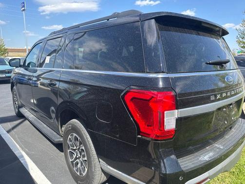 Agate Black Metallic 2024 Ford Expedition Max XLT