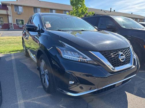 Magnetic Black Pearl 2021 Nissan Murano SL Intelligent AWD