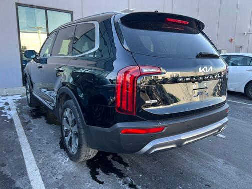 2022 Kia Telluride S