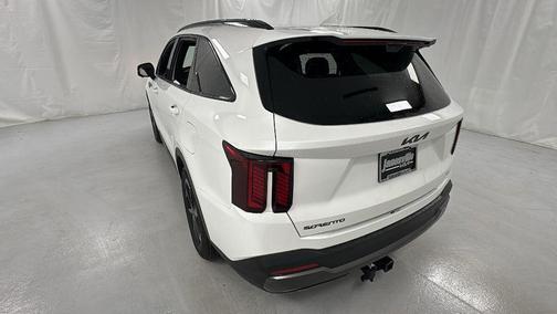 Snow White Pearl 2026 Kia Sorento Hybrid SX Prestige