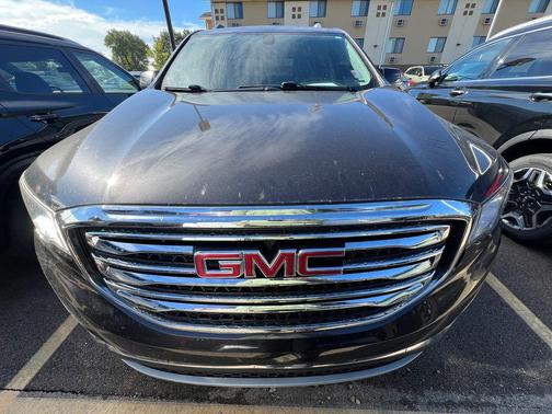 2017 GMC Acadia SLE-2