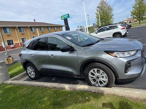 Iconic Silver Metallic 2024 Ford Escape Active