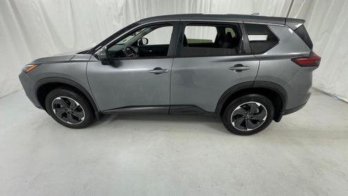 Gun Metallic 2024 Nissan Rogue SV