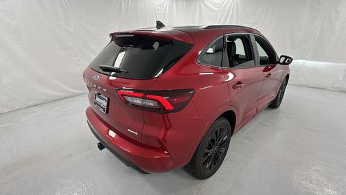 2024 Ford Escape ST-Line Elite