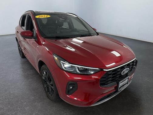 2024 Ford Escape ST-Line Elite