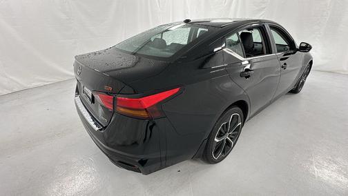 2023 Nissan Altima SR Intelligent AWD