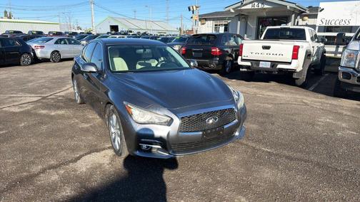 2014 INFINITI Q50 Premium