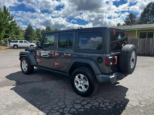 Granite Crystal Metallic Clearcoat 2019 Jeep Wrangler Unlimited Sport