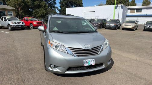2015 Toyota Sienna XLE Premium
