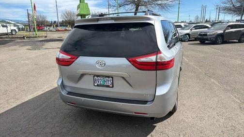 2015 Toyota Sienna XLE Premium