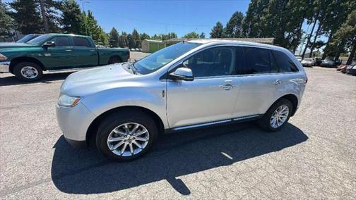 2013 Lincoln MKX Base