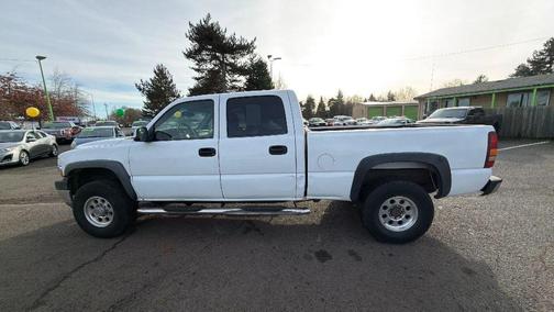 2002 Chevrolet Silverado 2500 LS H/D Crew Cab
