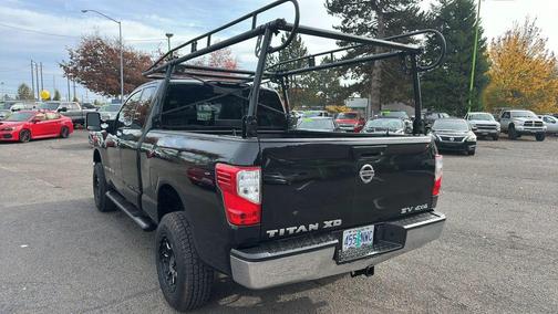 2017 Nissan Titan XD SV