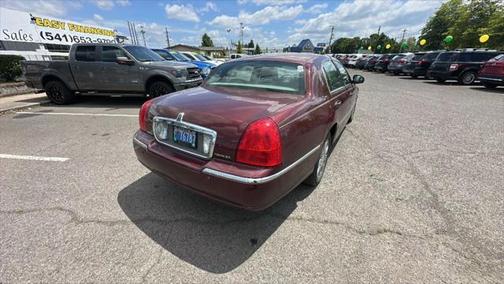 2004 Lincoln Town Car Ultimate