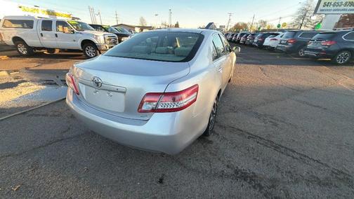 2011 Toyota Camry LE