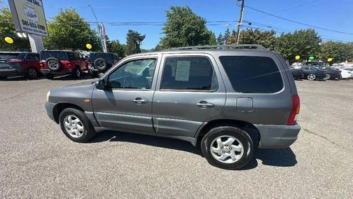 2004 Mazda Tribute DX