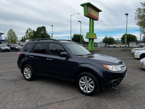 Dark Gray Metallic 2013 Subaru Forester 2.5X