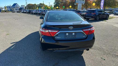 2016 Toyota Camry SE