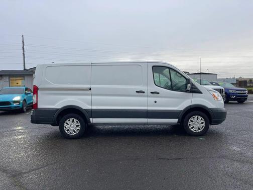 2018 Ford Transit-250 Base