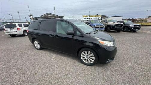 2013 Toyota Sienna XLE