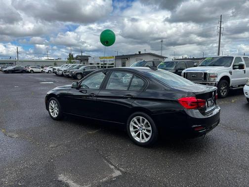 Black 2017 BMW 320 i
