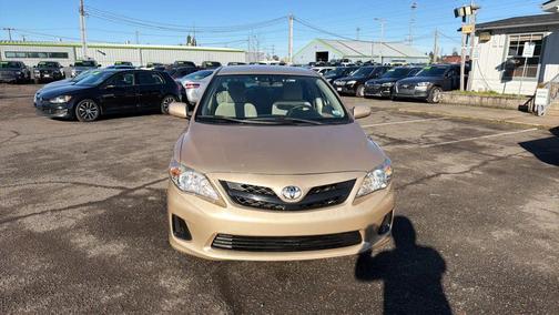 2011 Toyota Corolla LE