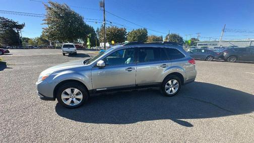 2011 Subaru Outback 3.6 R Limited