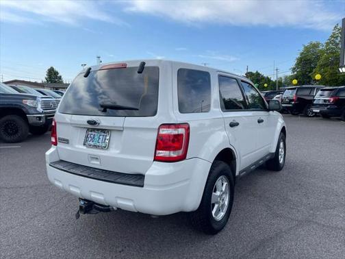 2010 Ford Escape XLS