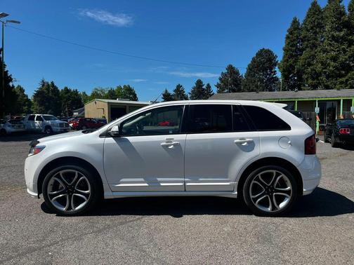 White Platinum Metallic Tri-Coat 2014 Ford Edge Sport