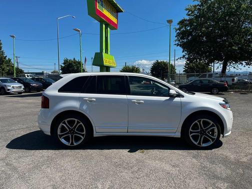 White Platinum Metallic Tri-Coat 2014 Ford Edge Sport