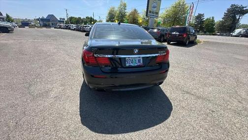 2015 BMW 740 740i Sedan 4D