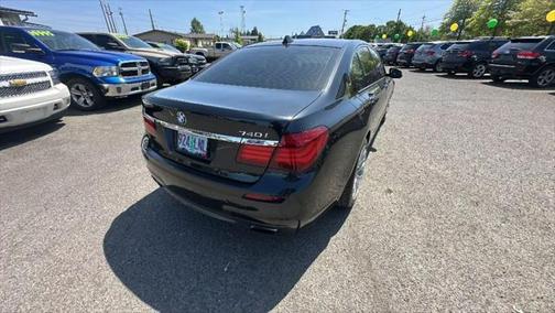 2015 BMW 740 740i Sedan 4D