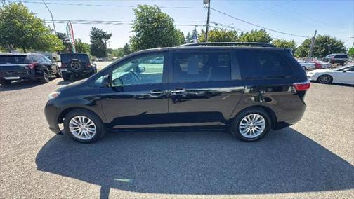 2015 Toyota Sienna XLE