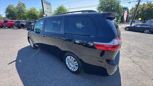 2015 Toyota Sienna XLE