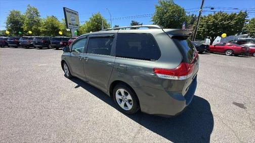 2012 Toyota Sienna LE
