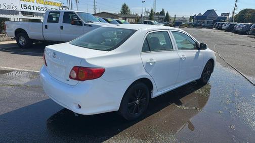 2010 Toyota Corolla LE