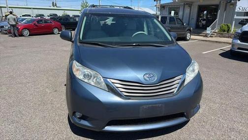 2014 Toyota Sienna XLE