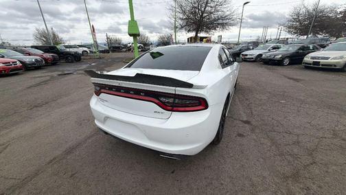 2016 Dodge Charger SXT