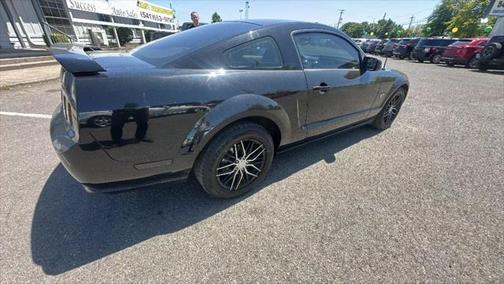 2005 Ford Mustang GT Premium