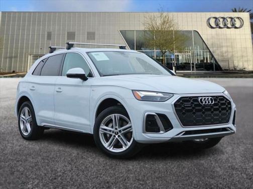2024 Audi Q5 Premium Plus 55 TFSI e S line quattro S tronic