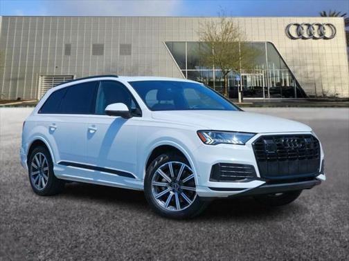 2023 Audi Q7 Premium Plus 45 TFSI quattro Tiptronic