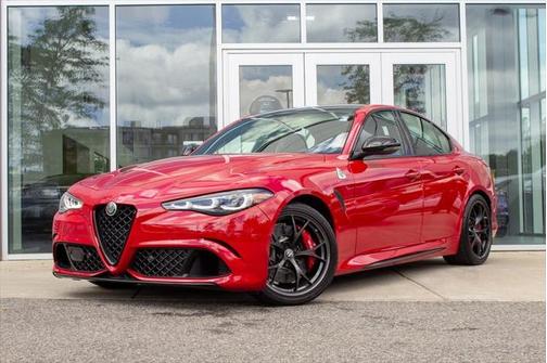 2024 Alfa Romeo Giulia Quadrifoglio